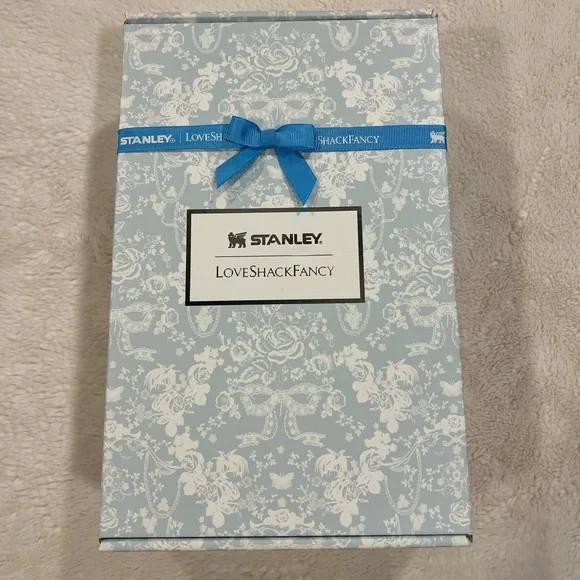 Stanley Love Shack Fancy 40oz Tumbler Toscana Toile Alpine Blue Cup - Picture 5 of 6